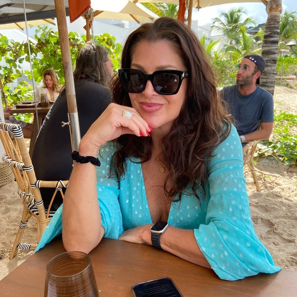 Meet your Posher, Cheri - Picture 2 of 8